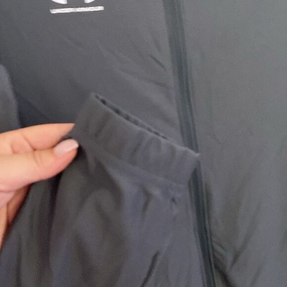 NWT- Under Armour- Women's Challenger Track Jacket- grey- size Small - Picture 3 of 8